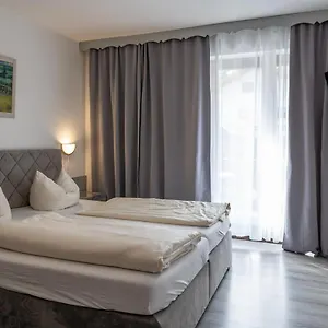 Garni Jaegerhof Hotel